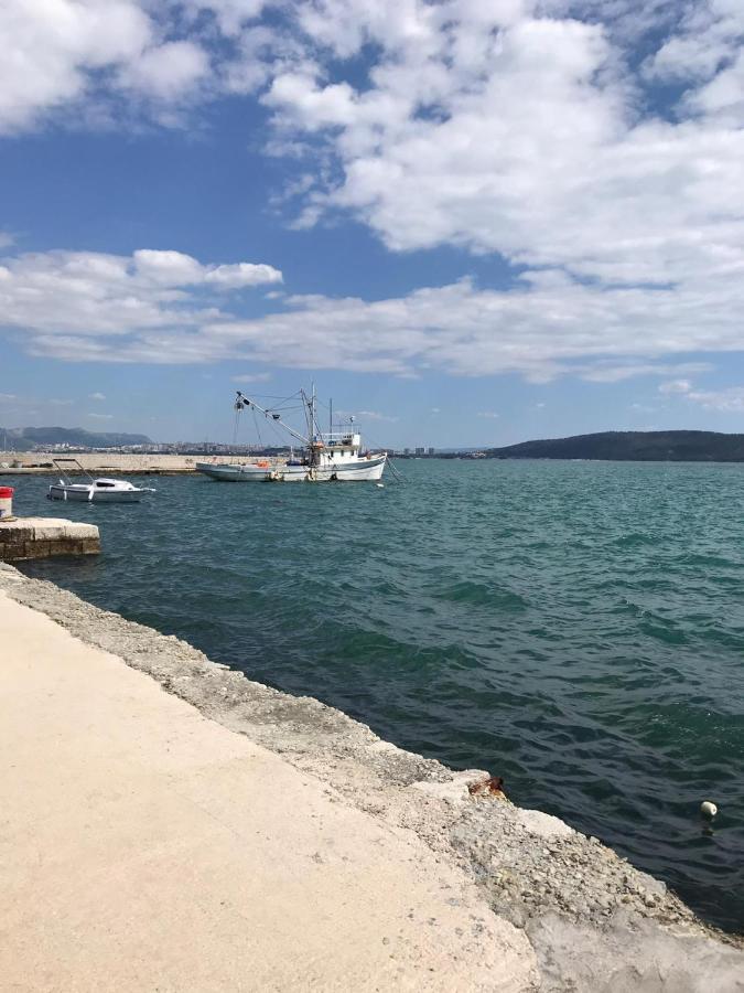 Ferienwohnung Meerblick Kaštela Exterior foto